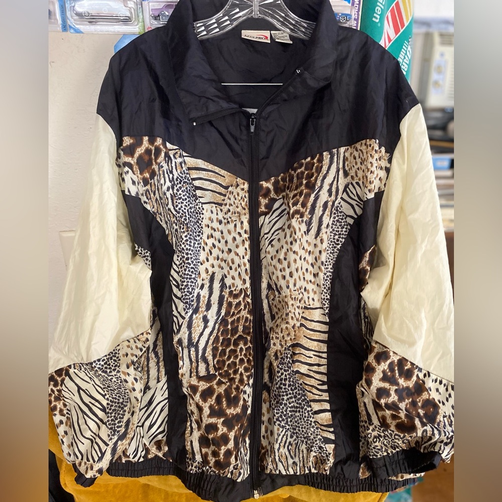Women’s Vintage Animal Print Windbreaker Jacket